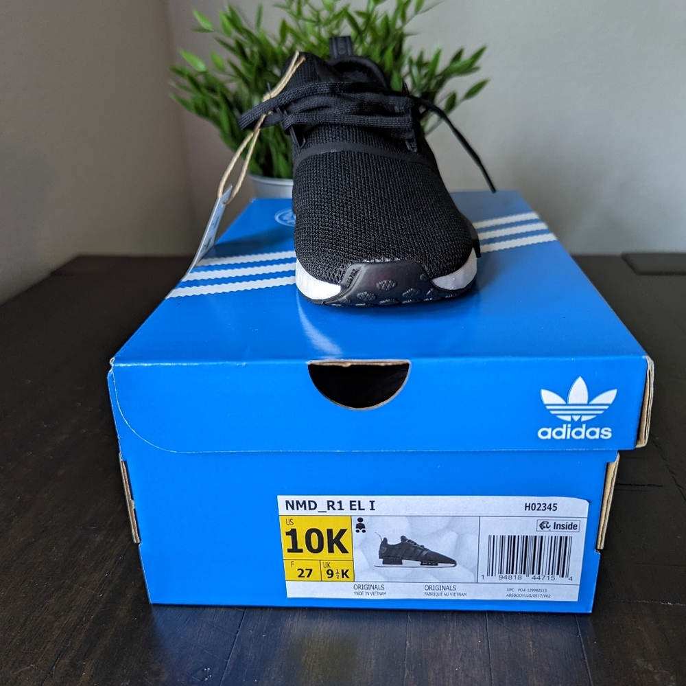 Adidas Shoe for Boys - Picture 10 of 10